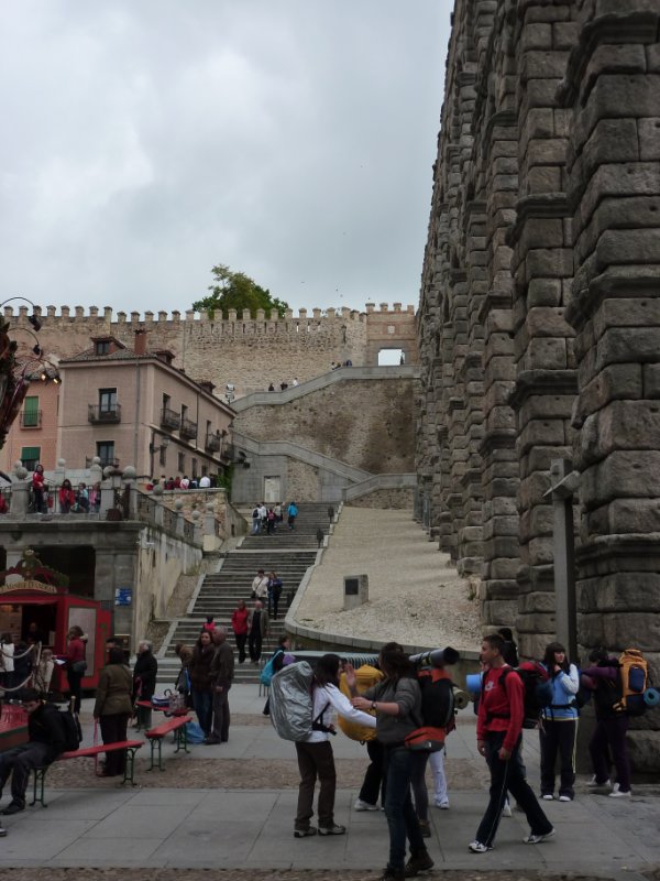 Crowds and aquaduct