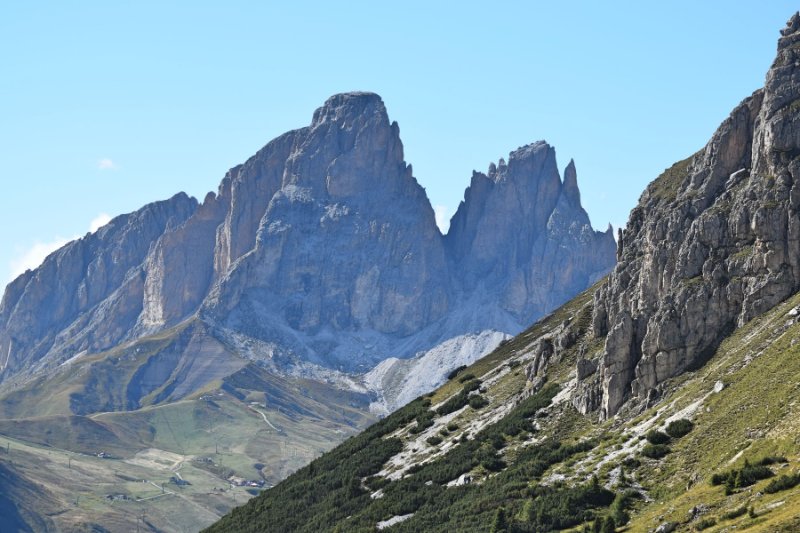 Pordoi Pass 1.jpg