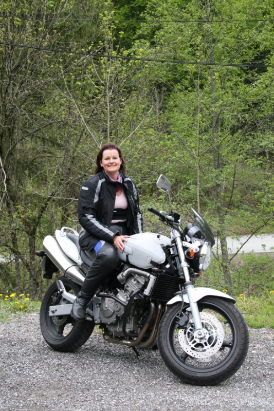 Debbie on bike 002.jpg