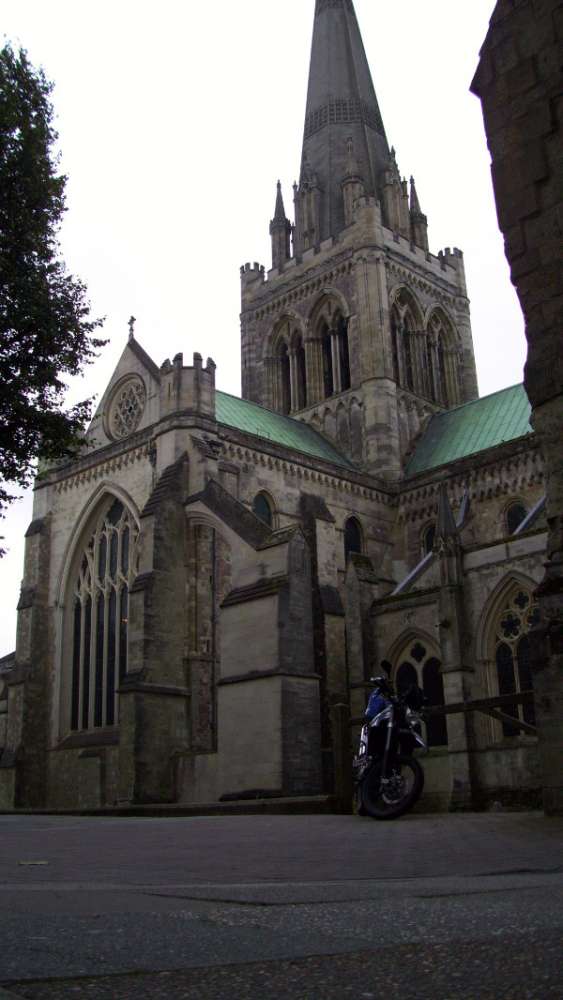 Chichester_cathedral.jpg