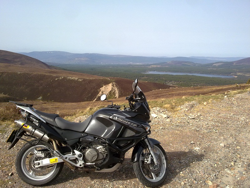 Cairngorm_2011-04-09.jpg